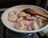 Foto langkah ke 2 dari resep Sup Ayam Rempah.