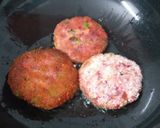 होममेड बर्गर विद वेजी कटलेट (homemade burger with veggie cutlet recipe in Hindi) रेसिपी चरण 9 फोटो