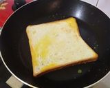 Foto langkah ke 4 dari resep Roti Panggang Selimut Telur Mayonais Pedas.