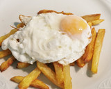 Foto del paso 3 de la receta: Huevos rotos con Foie y patatas fritas