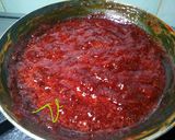 Foto langkah ke 2 dari resep Selai Strawberry.