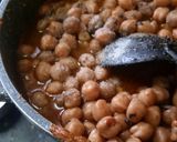 A picture of step 12 of Chole Bhature.