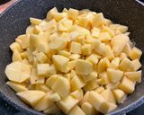 Une image de l'étape 5 de Pommes de terre sautées aux oignons nouveaux.