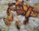 Foto del paso 3 de la receta: Cocochas de bacalao en salsa de mejillones