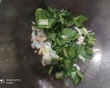 Foto langkah ke 2 dari resep Tumis toge sawi hijau simpel.