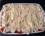 A picture of step 5 of Left over chicken pie.