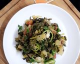 A picture of step 6 of Patoun waali Shaljum (Turnip with leaves).