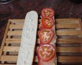 Foto del paso 4 de la receta: Bocadillo de jamón serrano, queso, tortilla francesa y tomate