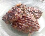 รูปขั้นตอนการทำที่ 3 ของ ไก่ก้อนทอดน้ำปลาพริกขี้หนูสด Chicken Burgs with Fresh Chilli