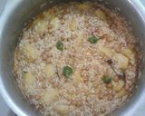 A picture of step 5 of Chana aloo pulao.
