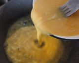 Foto langkah ke 4 dari resep Telur Omelet Ala Diyos.