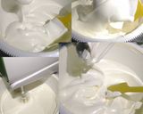 Foto langkah ke 1 dari resep Banana Cotton Cake.