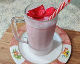 A picture of step 4 of Rose Lassi.