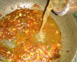 Foto langkah ke 4 dari resep Udang + Kepiting Saos Padang.