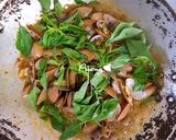 รูปขั้นตอนการทำที่ 7 ของ หอยลายผัดพริกเผา🌶🌿