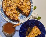 Foto do passo 3 de Bolo de maçã com Amêndoa regado com caramelo salgado