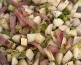 Foto del paso 3 de la receta: Mafalda con Pera, Puerro y Roquefort !!!