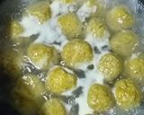 Foto langkah ke 1 dari resep Sup Bening Baso Ikan dan sayuran.