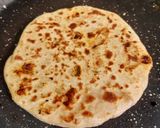 A picture of step 7 of Pizza parantha.