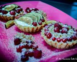 Foto del passaggio 8 della ricetta Crostatine con ricotta e frutta fresca