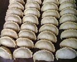 Foto langkah ke 5 dari resep Pastel renyah tanpa telur.