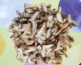 A picture of step 1 of Cream of Mushroom (soup with fresh cream & spring onion).