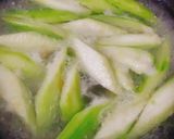 Hình bước làm 3 của món Canh mướp nấu trứng