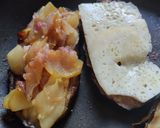 Foto del paso 5 de la receta: Sándwich de berenjena🍆con pera y queso🧀🍯🧅🍐