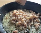 Foto del paso 2 de la receta: Lasaña de tintorera y langostinos