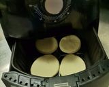 A picture of step 4 of Small Bread/Kubus (Air Frying Small Bread).