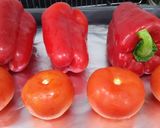 A picture of step 2 of Roasted red pepper and tomato salad.