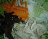 A picture of step 1 of Vegetarian Stir-Fried Pho Noodles.
