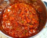 Foto del paso 6 de la receta: Escalopines de ternera en salsa de pimientos y tomate