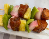 Foto del paso 3 de la receta: Brochetas de salmón fresco con piña y verduritas