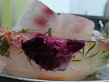 આઈસ ક્યૂબ વીથ આઈસ બાઉલ(ice cube with Ice bowl in Gujarati recipe)