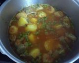 Foto del paso 7 de la receta: Guisado de huevos duros y albóndigas de bacalao