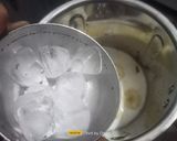A picture of step 2 of Banana Nutella Milkshake.
