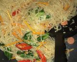 Foto langkah ke 3 dari resep Bihun Jagung Goreng.
