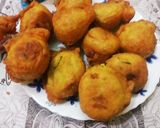आलू बोंडा (Aloo Bonda recipe in Hindi) रेसिपी चरण 4 फोटो