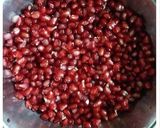 A picture of step 1 of Pomegranate Ginger Punch.