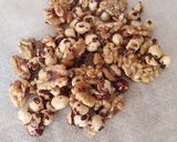 Foto del paso 3 de la receta: Mini piononos de praliné de avellanas y nueces con crema
