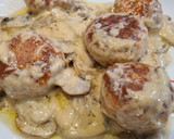 Foto del paso 10 de la receta: Albóndigas de lomo adobado en salsa de champiñones
