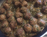 Foto del paso 3 de la receta: Espaguetis integrales con albóndigas en salsa