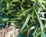 Foto langkah ke 1 dari resep Kangkung Sambal.