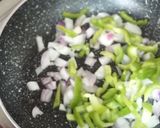 A picture of step 3 of Paneer with capsicum sandwich.