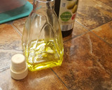 Foto del paso 1 de la receta: Aceite para tostadas de ajo