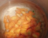 Foto langkah ke 1 dari resep Sayur Bayam Bening Wortel.