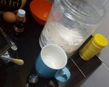 A picture of step 1 of Vanilla Pancakes.