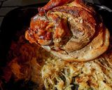Csülök káposzta ágyon sütve, sörrel nyakonöntve recept fázis 3 fotója