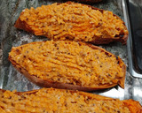 Foto del paso 5 de la receta: Boniatos rellenos de quinoa y queso de cabra